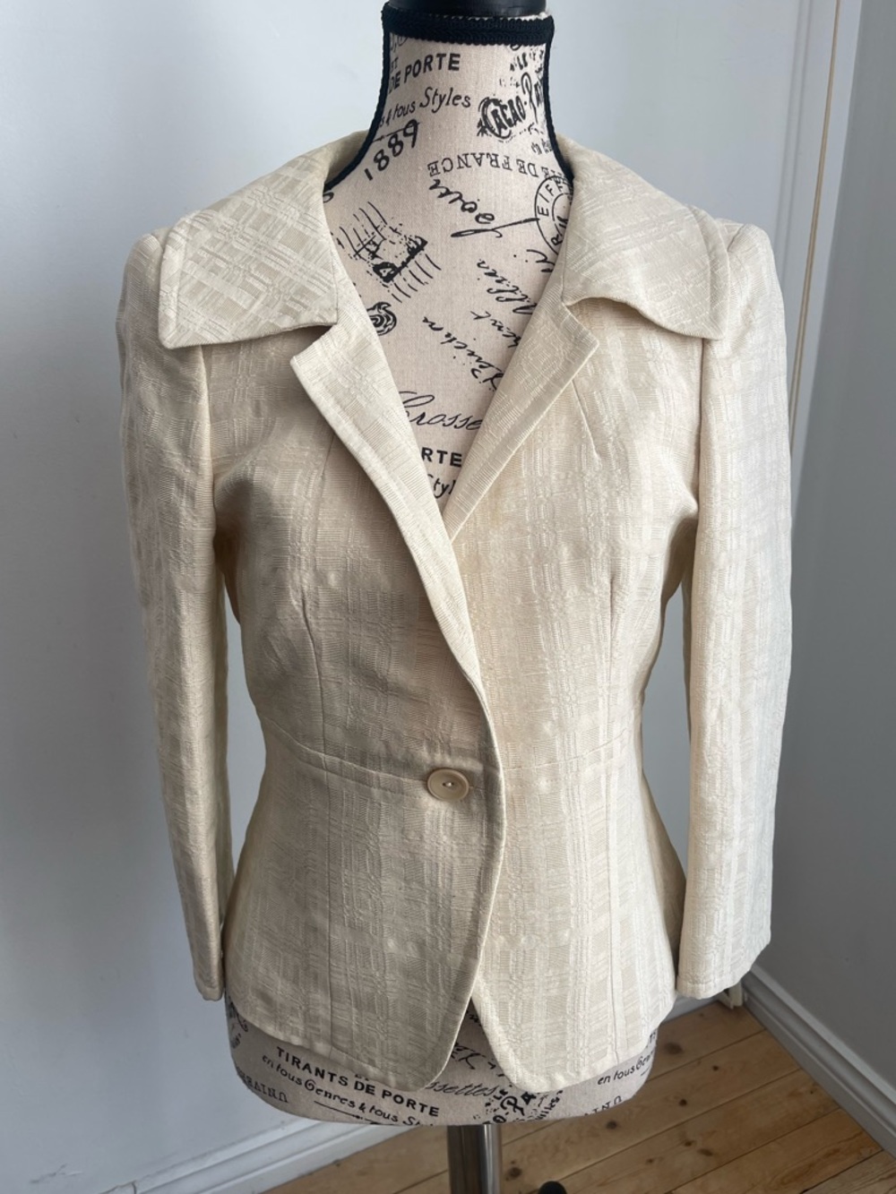 MaxMara Cream Textured Single-Button Cropped Cotton Silk Blazer